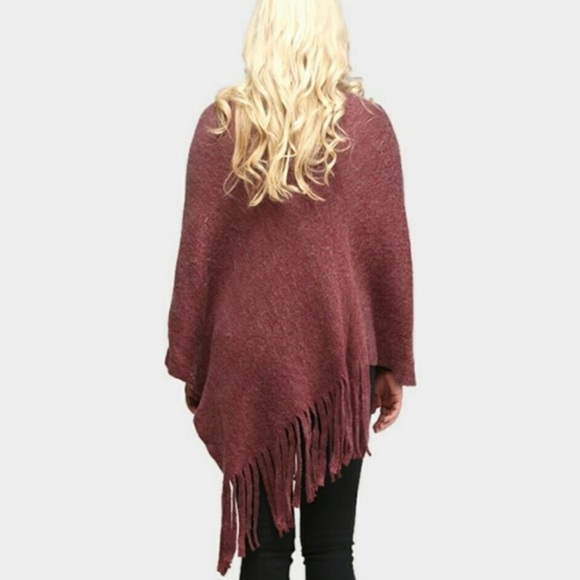 Poncho With Fringe Edging Burgundy Color - Picture 2 of 2